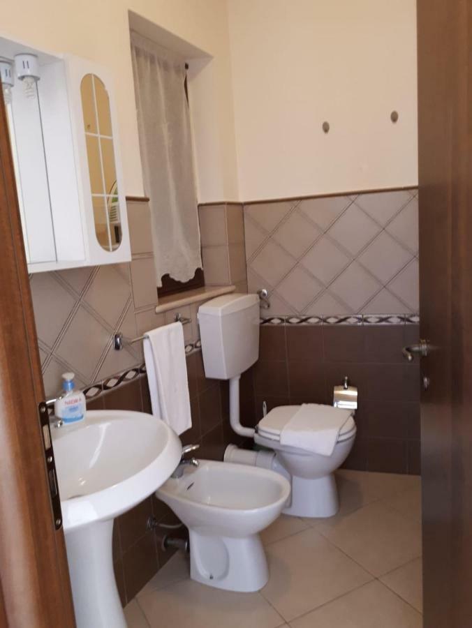 Grotte  Casa Vacanza "La Chiazza Di Grutti" מראה חיצוני תמונה